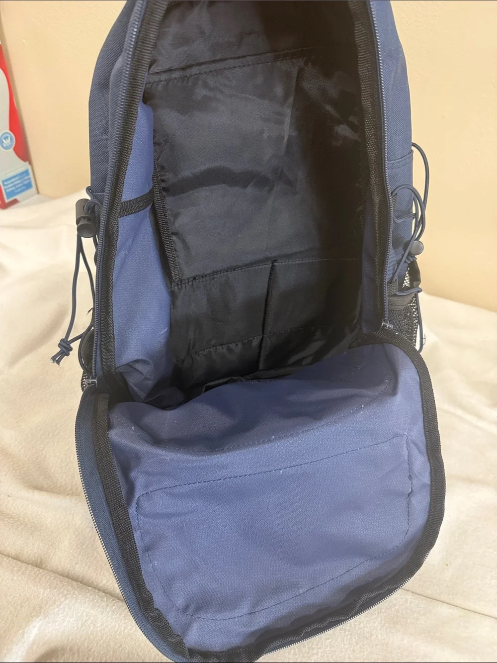NY YANKEES!  Navy & White Pinstripe Backpack - Official Team Logo